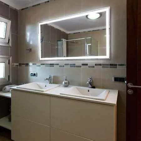 Vertical Villa: Luxury, Sea Views & Private * Garachico (Tenerife)