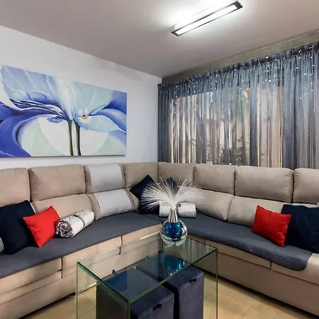 Vertical Villa: Luxury, Sea Views & Private * Garachico (Tenerife)