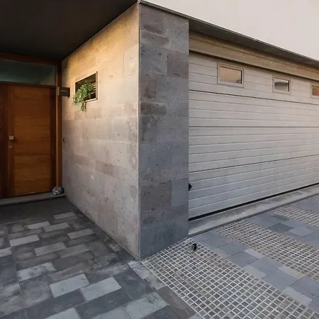 Vertical Villa: Luxury, Sea Views & Private Garachico (Tenerife)