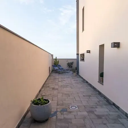 Vertical Villa: Luxury, Sea Views & Private * Garachico (Tenerife)